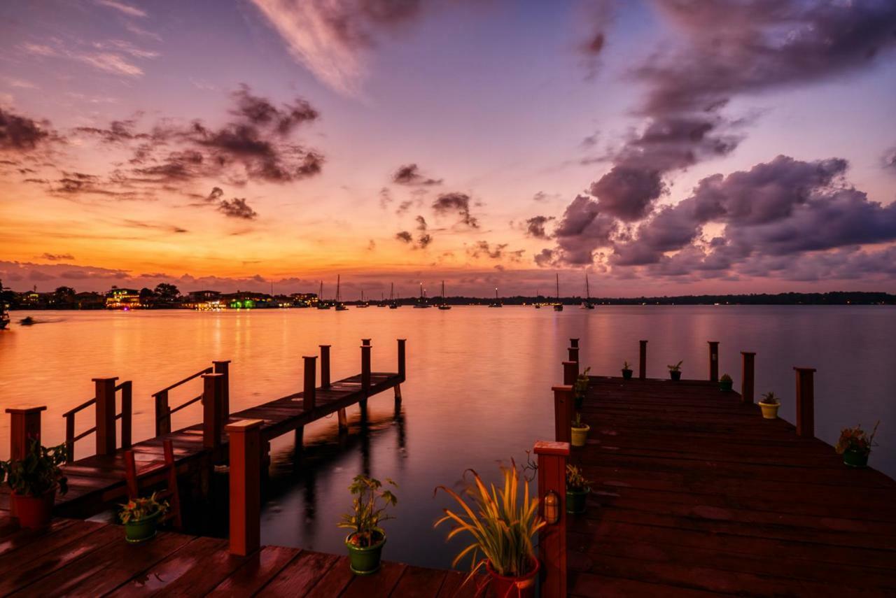 Los Balcones Over The Sea Hotel Bocas del Toro Ngoại thất bức ảnh