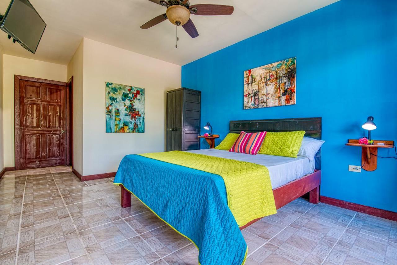 Los Balcones Over The Sea Hotel Bocas del Toro Ngoại thất bức ảnh