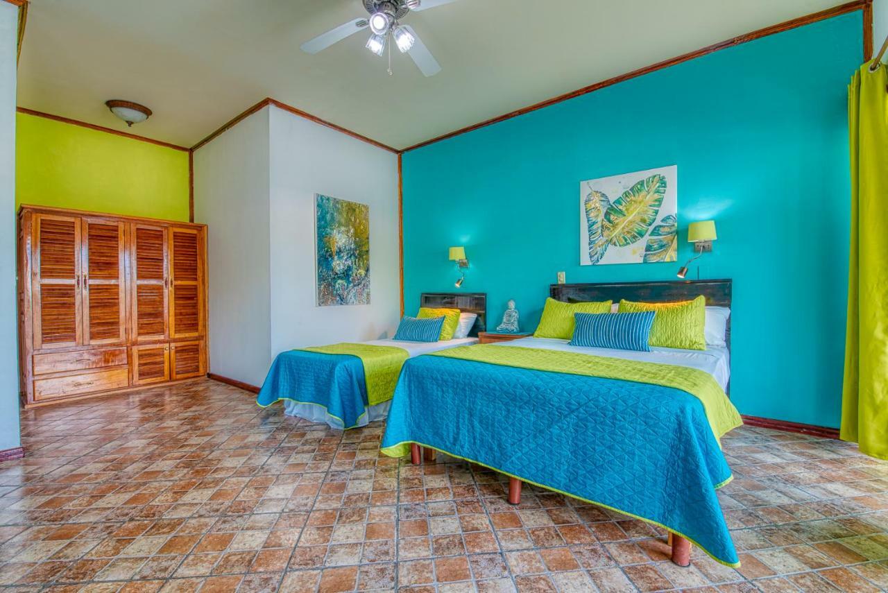 Los Balcones Over The Sea Hotel Bocas del Toro Ngoại thất bức ảnh