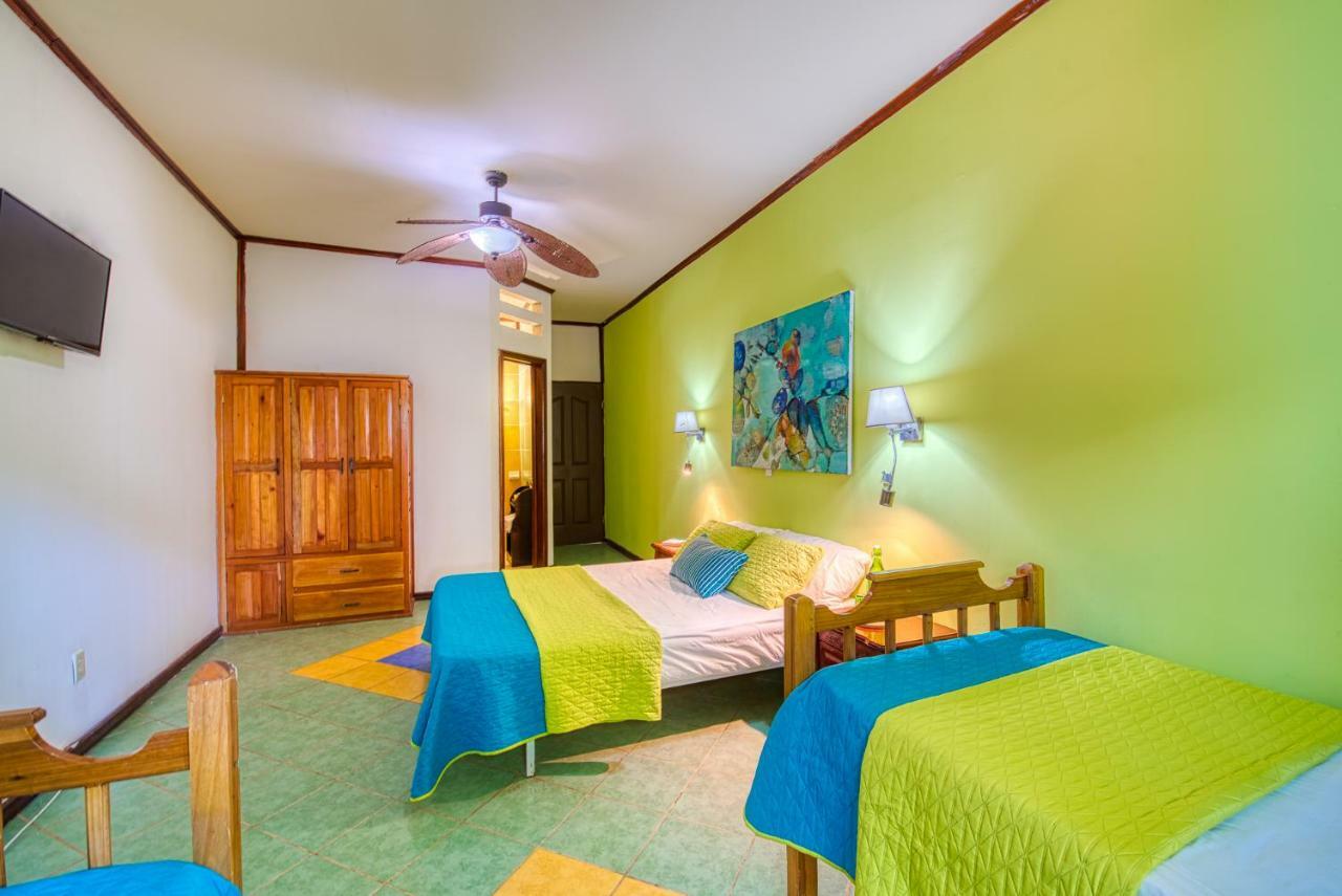 Los Balcones Over The Sea Hotel Bocas del Toro Ngoại thất bức ảnh